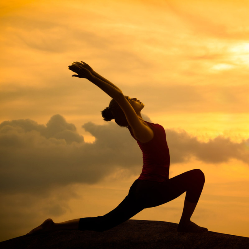 Sedute di yoga Metodo IYENGAR agriturismo marche